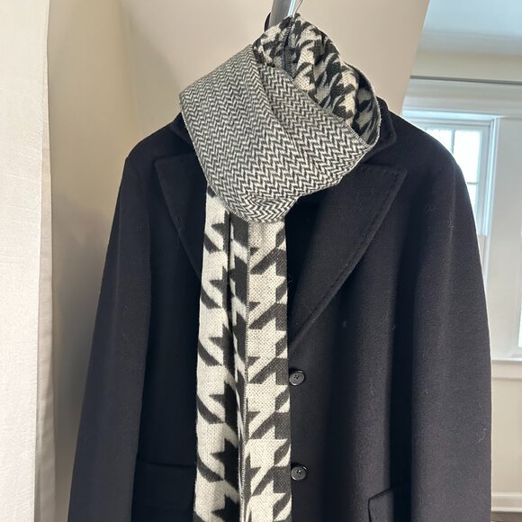 FRAAS winter scarf - Picture 2 of 4